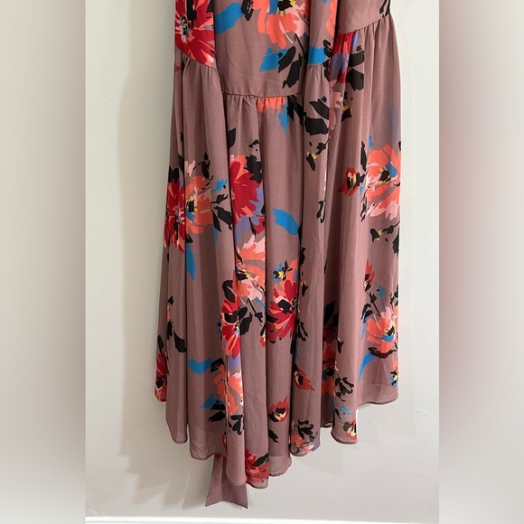 HUTCH Midi Ruffle Wrap Dress Women's Small (2-4) Wrap Tie Waist Floral guest - Picture 11 of 13